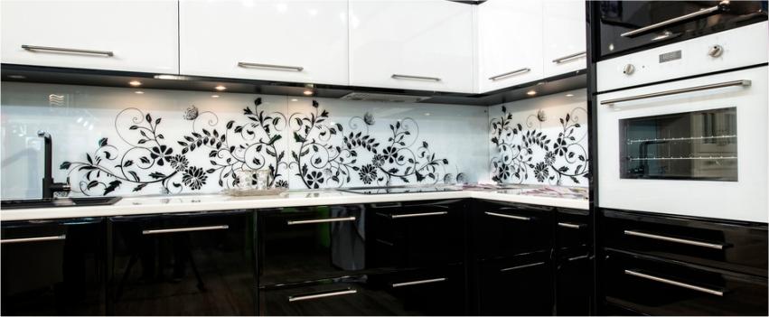 Black and White Tiles for kitchen