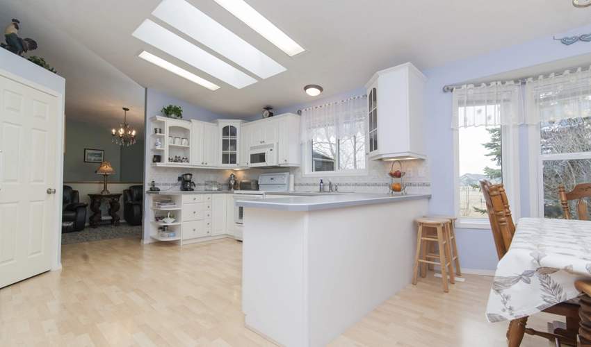 16 Modern Kitchen Partition Design Ideas
