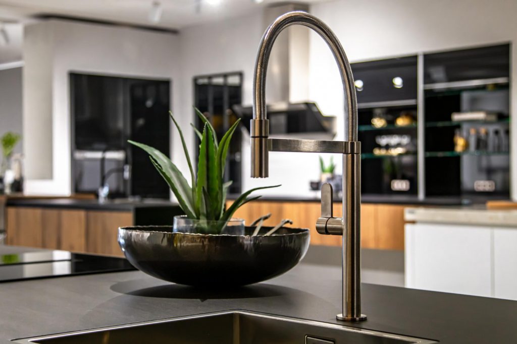 Farmhouse Kitchen Sink Design Idea 