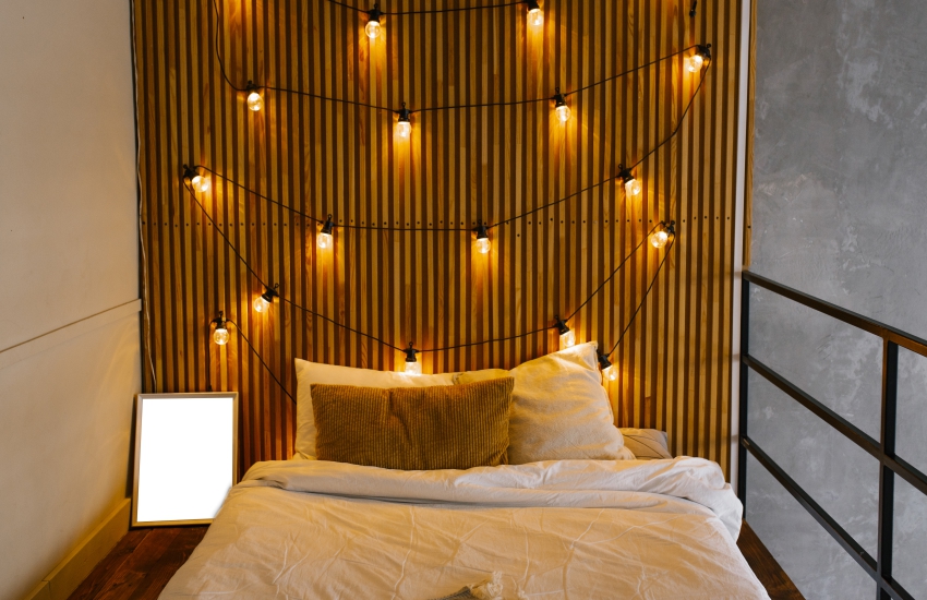Fancy and Decorative Wall Lights For Bedroom