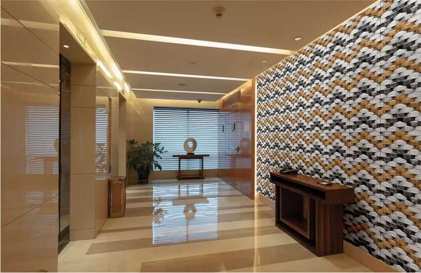 Beautiful small entryway with ceramic tiles 